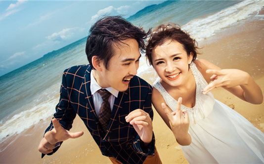 怎样摆poss才可以拍出完美婚照?
